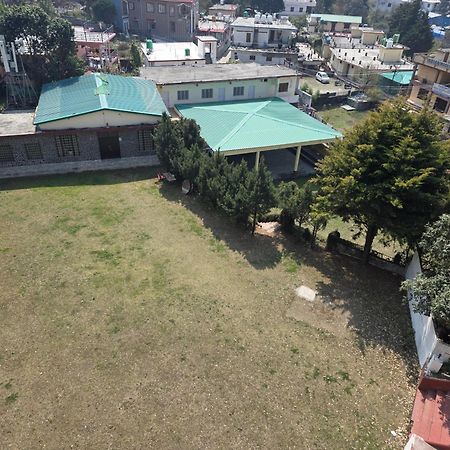 Siddhi Vinayak Hotel And Banquet Bhimtal Ngoại thất bức ảnh