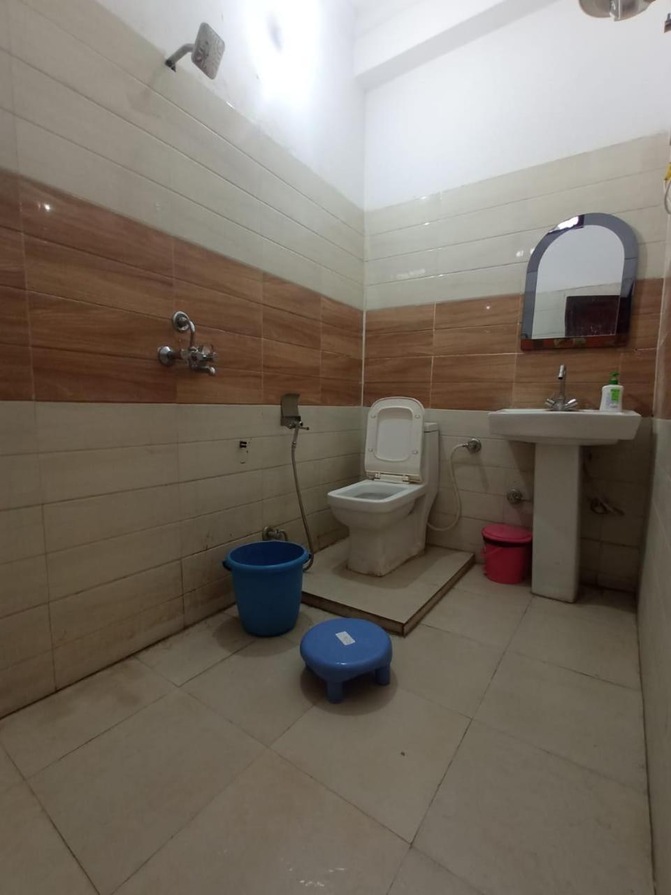 Siddhi Vinayak Hotel And Banquet Bhimtal Ngoại thất bức ảnh
