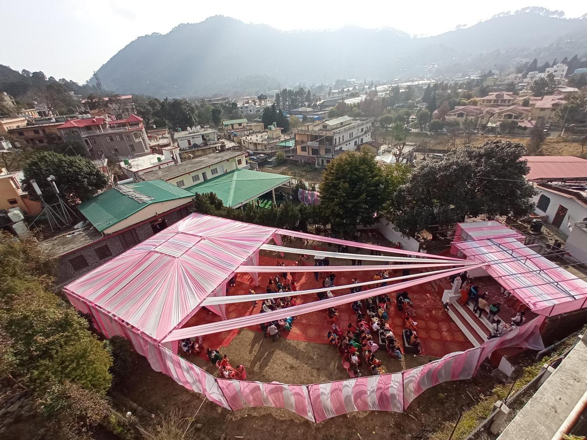 Siddhi Vinayak Hotel And Banquet Bhimtal Ngoại thất bức ảnh