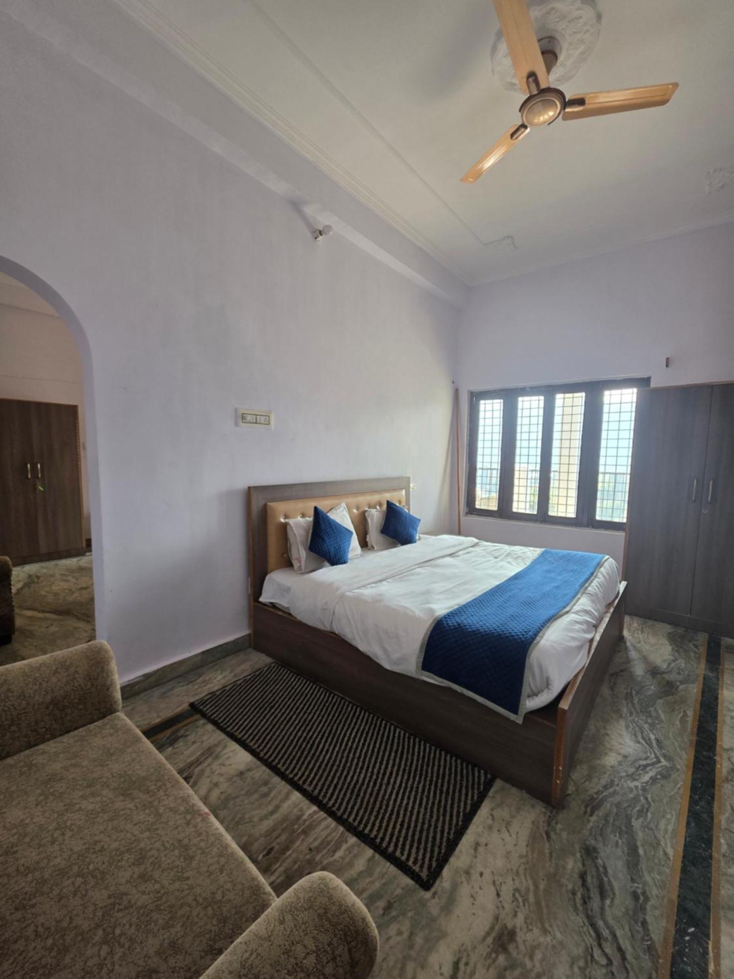 Siddhi Vinayak Hotel And Banquet Bhimtal Ngoại thất bức ảnh