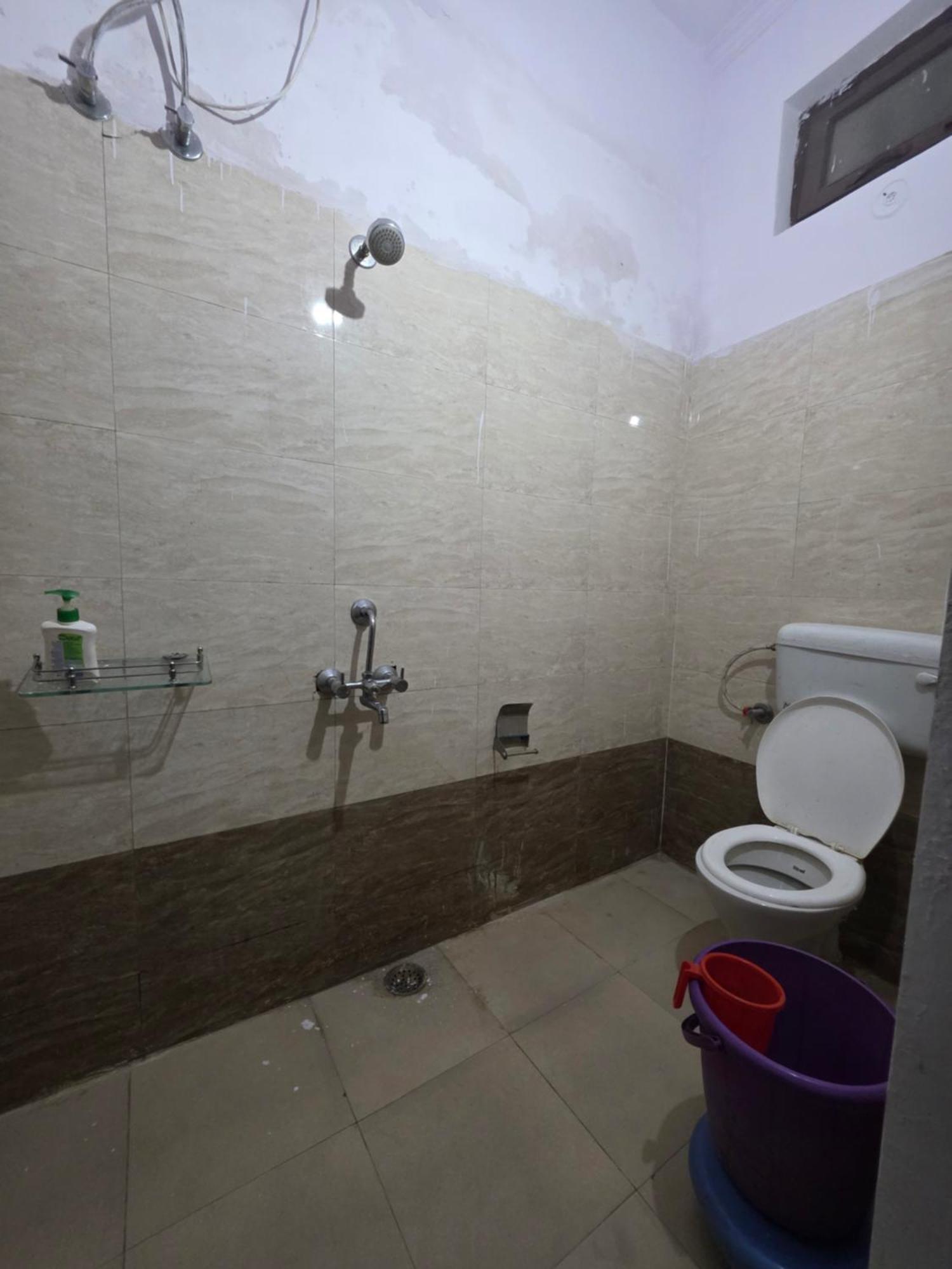 Siddhi Vinayak Hotel And Banquet Bhimtal Ngoại thất bức ảnh