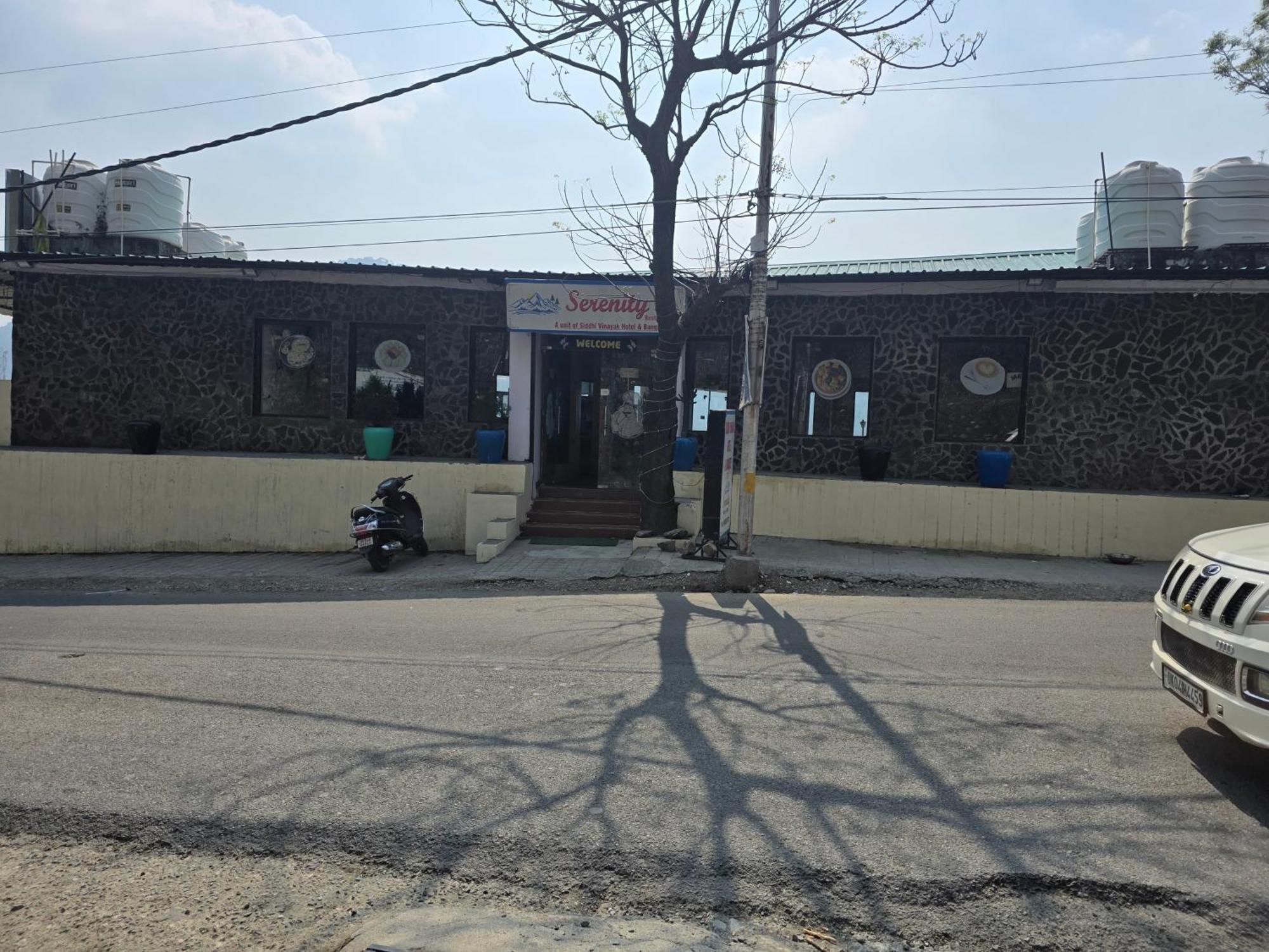 Siddhi Vinayak Hotel And Banquet Bhimtal Ngoại thất bức ảnh